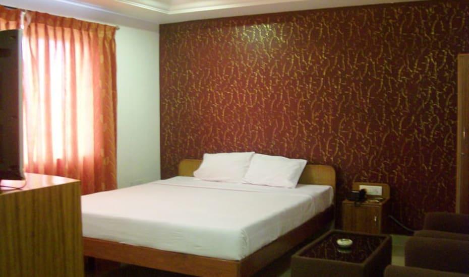 Готель Sri Srinivasa Residency Kadapa Екстер'єр фото