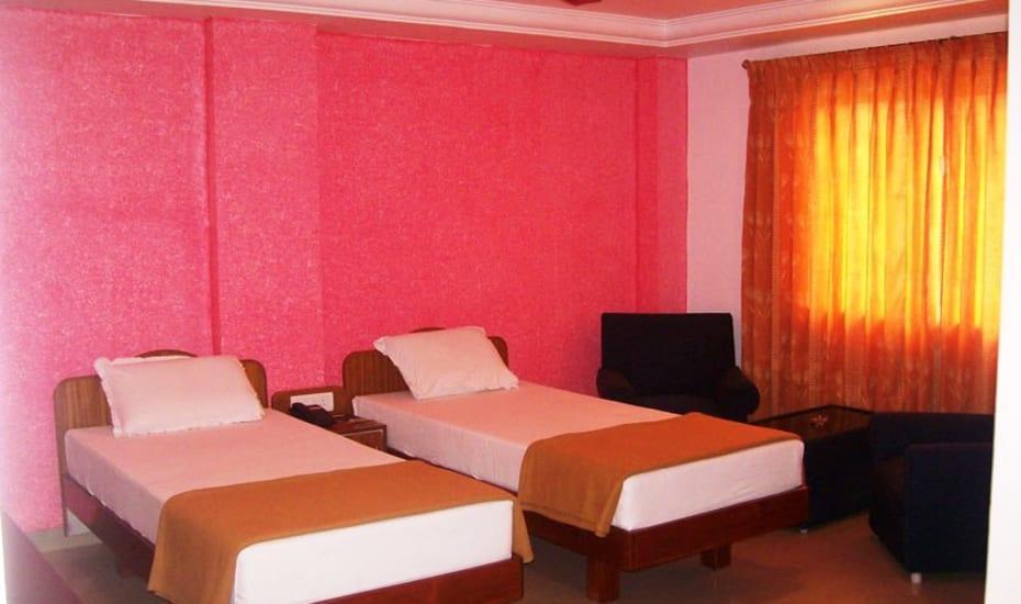 Готель Sri Srinivasa Residency Kadapa Екстер'єр фото